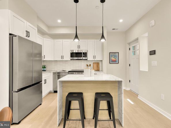 2610 41st Street NW 1, Washington DC 20007