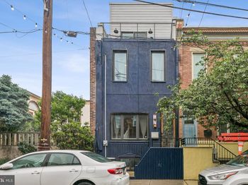 1027 Cross Street