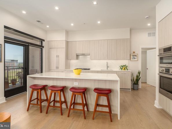701 Swann Avenue 504, Alexandria VA 22301