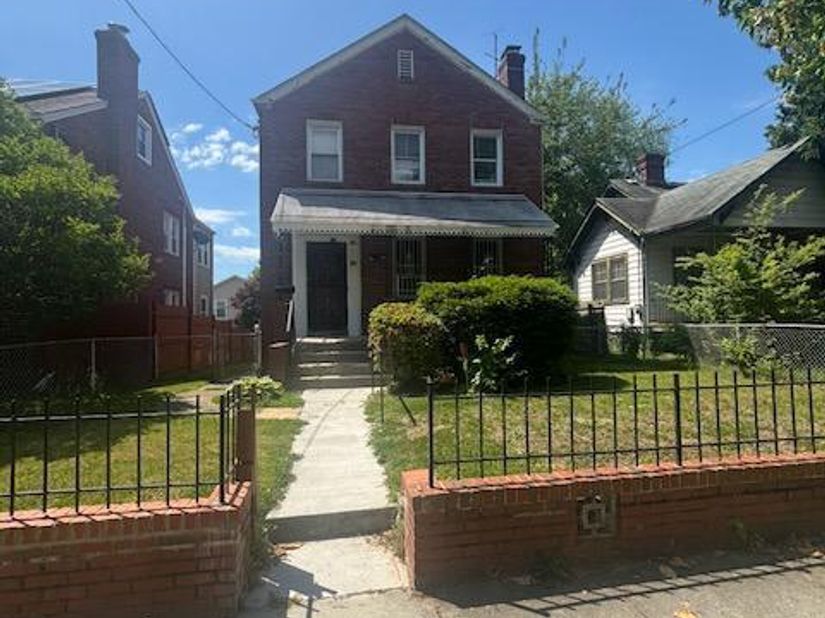 26 Milmarson Place NW, Washington DC 20011