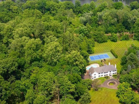 1558 River Road, New Hope PA 18938