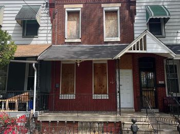 735 N Holly Street