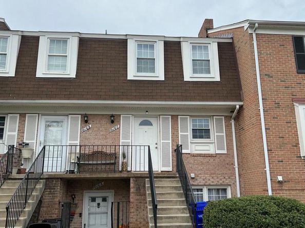1016 Brixton Court, Sterling VA 20164