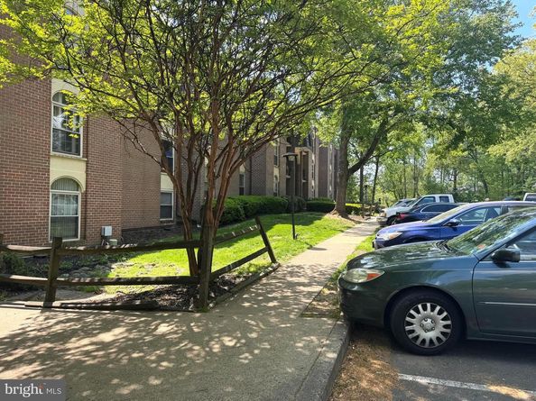 3312 Woodburn Village Drive 31, Annandale VA 22003