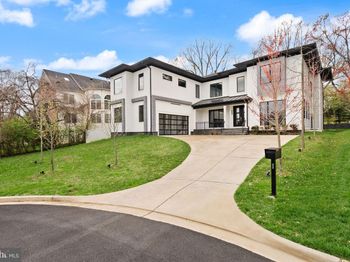 1054 Kinglet Court