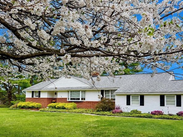 418 Doublewoods Road, Langhorne PA 19047