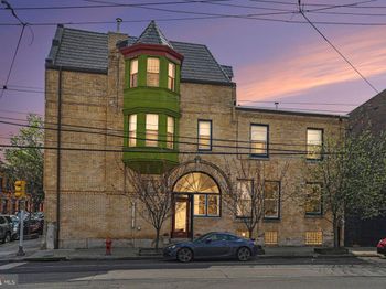 894 N 25TH Street