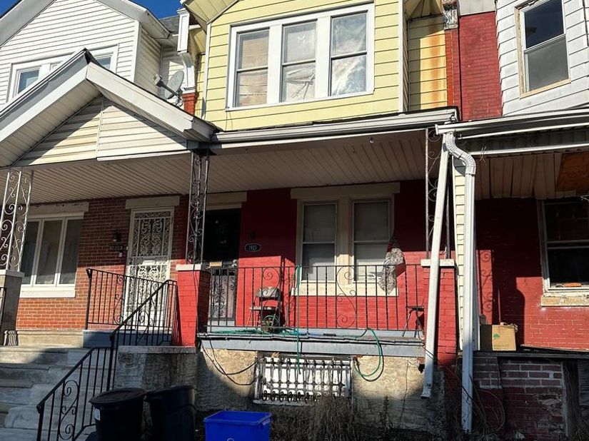 1923 W Airdrie Street, Philadelphia PA 19140