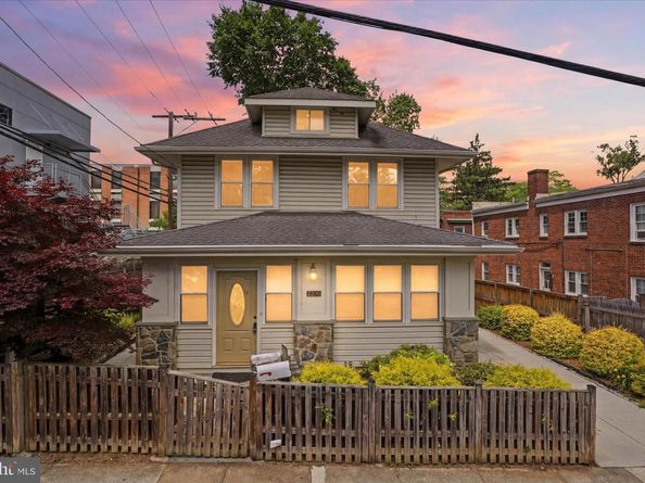 2206 S Grant Street S, Arlington VA 22202