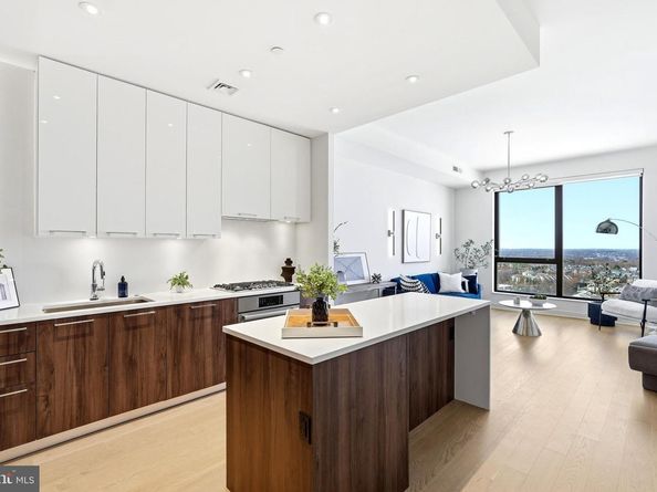 1650 Silver Hill Drive 1703, Mclean VA 22102