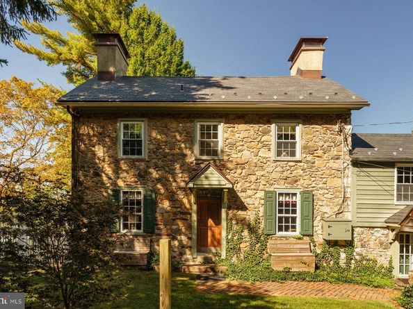 2943 Windy Bush Road, Newtown PA 18940