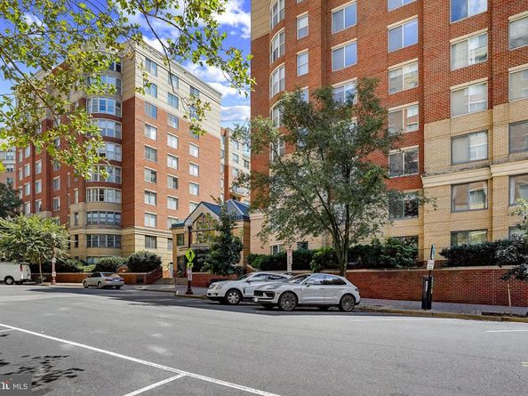 3835 9TH Street N 201E, Arlington VA 22203