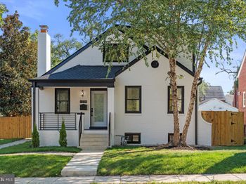 1929 Randolph Street NE