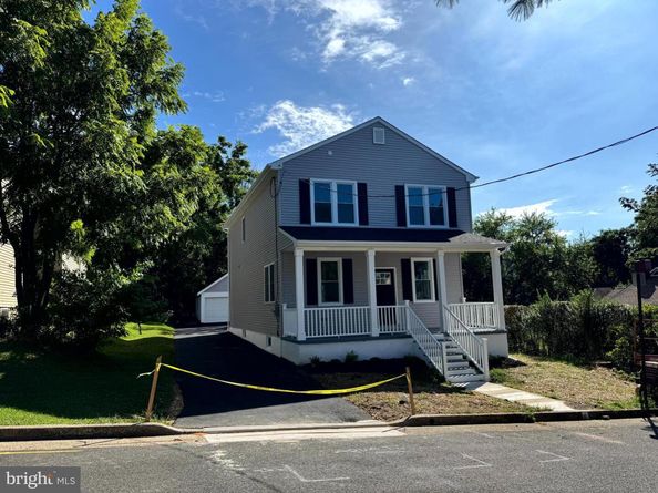 2304 Parkview Avenue, Abington PA 19001