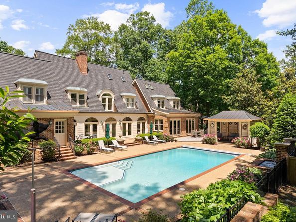 6707 Lupine Lane, Mclean VA 22101