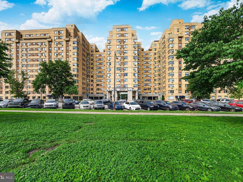 2601 Pennsylvania Avenue 308, Philadelphia PA 19130