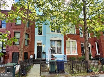 1911 8TH Street NW