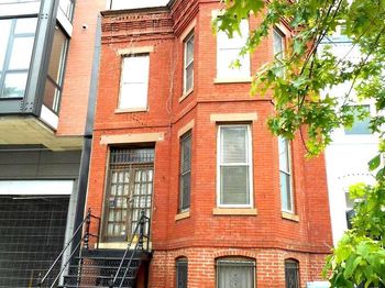 1911 8TH Street NW