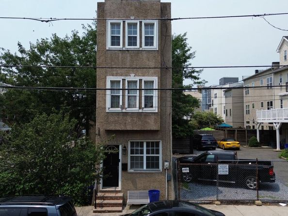 1214 S 4TH Street, Philadelphia PA 19147