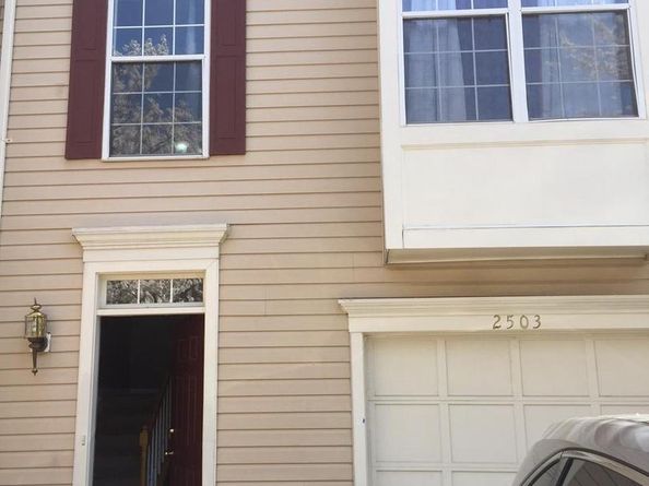 2503 Clover Field Circle, Herndon VA 20171