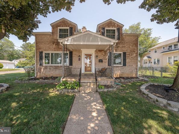 201 Abbeyview Avenue, Willow Grove PA 19090