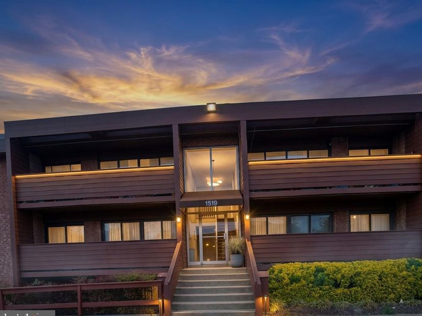 1519 S George Mason Drive S 21, Arlington VA 22204
