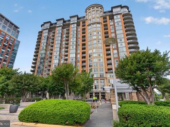 8220 Crestwood Heights Drive