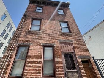1137-39 E Dunton Street