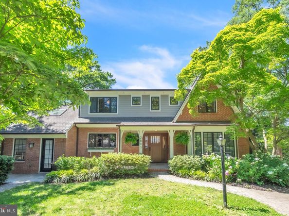 2803 Arizona Terrace NW, Washington DC 20016