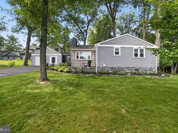 305 Irish Road