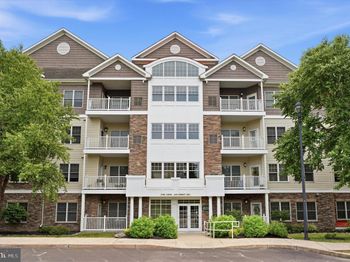 200 Ernest Way
