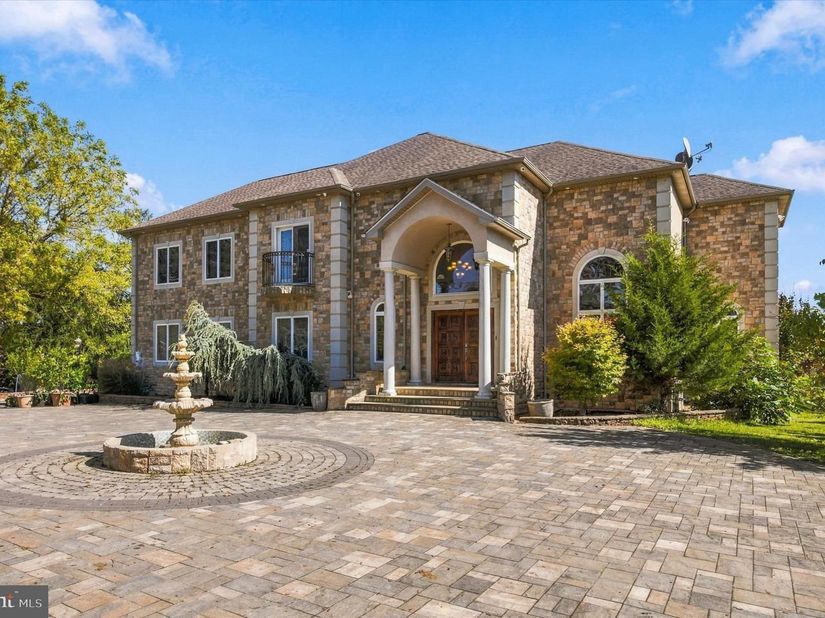 3371 Paper Mill Road, Huntingdon Valley PA 19006