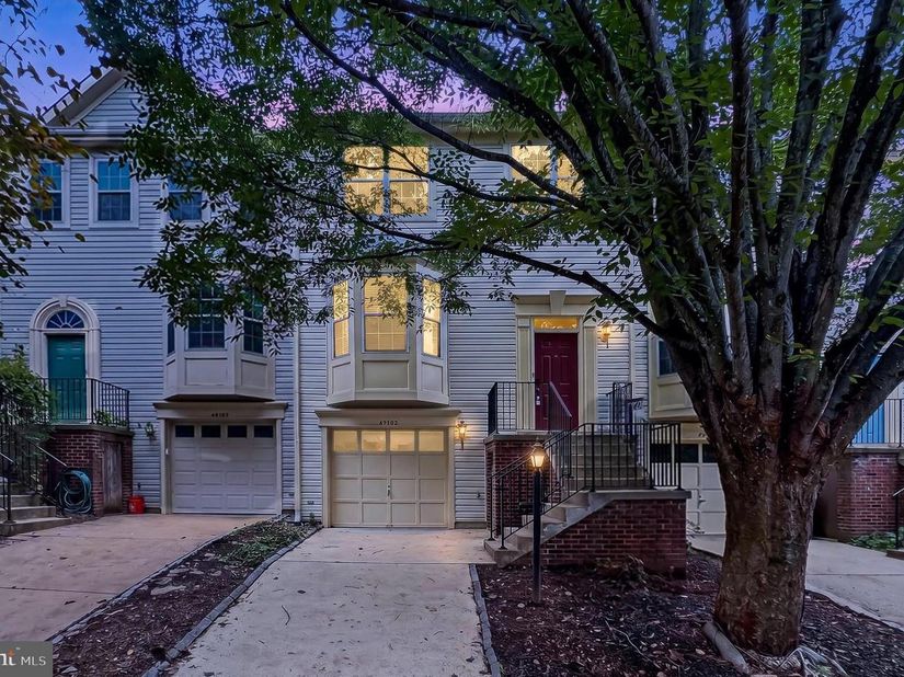 47582 Comer Square, Sterling VA 20165