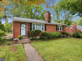 215 Parkview Drive