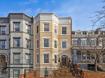 629 4TH Street NE