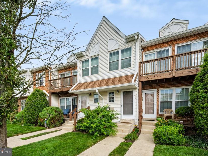 609 Glen Lane, Norristown PA 19403