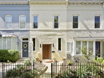 15 15TH Street SE