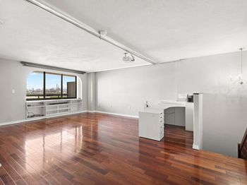1603 Harmon Cove Tower
