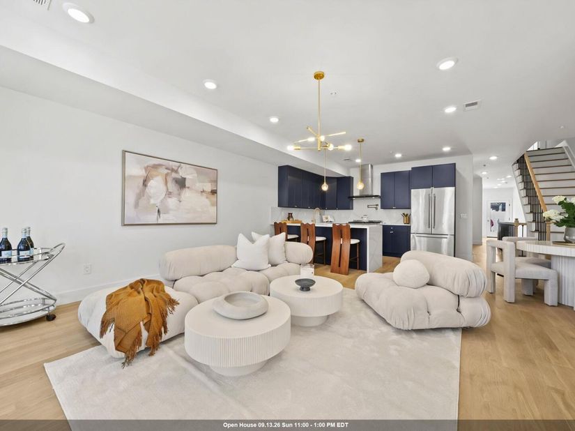 39 Booraem Ave 1, Jersey City NJ 07307
