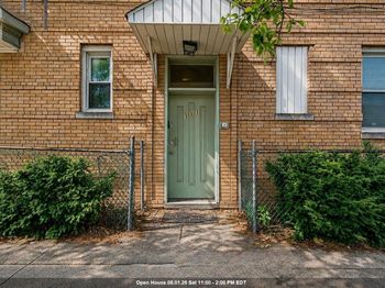111 Mallory Ave