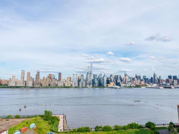 9 Avenue At Port Imperial 810, West New York NJ 07093