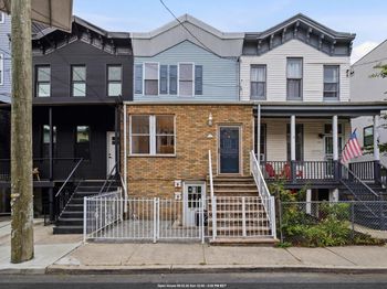 53 1/2 Jewett Ave