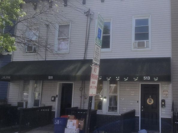 513 6th St, Union City NJ 07087