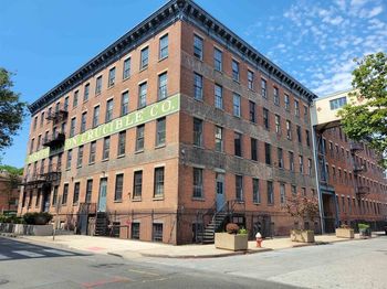 187 Wayne St