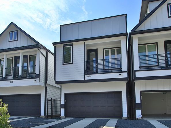 912A W 21st Street, Houston TX 77008