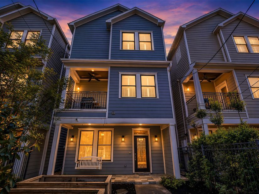 236 E Woodland Street, Houston TX 77009