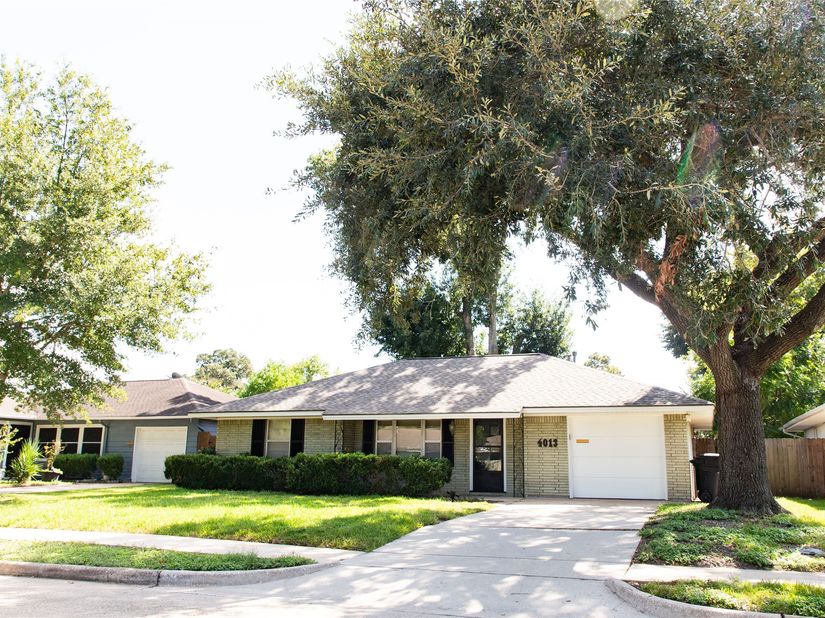 4013 Woodfin Street, Houston TX 77025