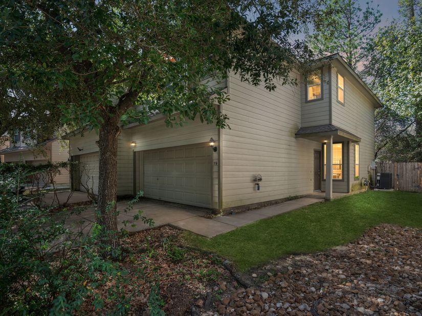 79 S Burberry Park Circle, The Woodlands TX 77382
