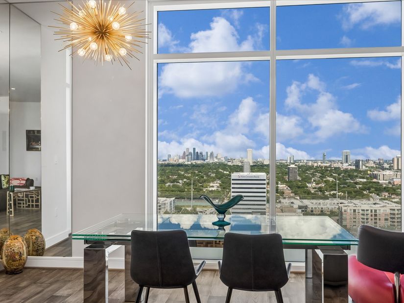 4521 San Felipe Street 2102, Houston TX 77027