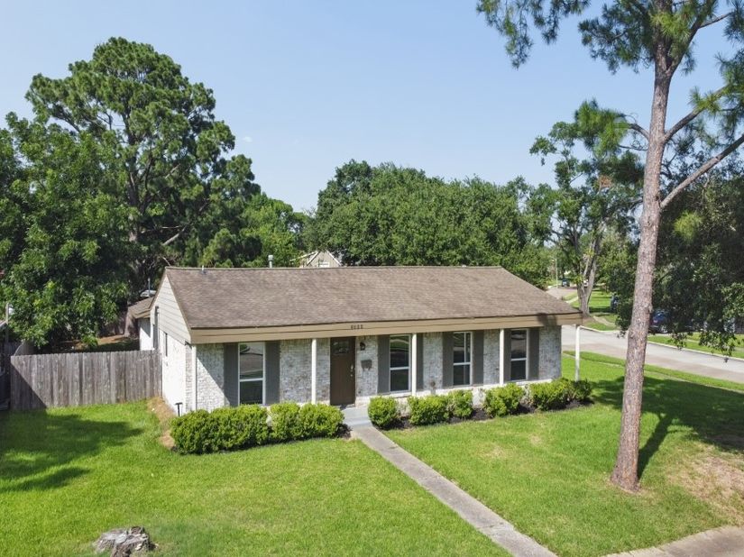 6022 Beaudry Drive, Houston TX 77035